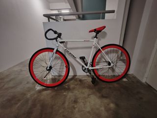 (Category: ) located in . Submitted by hairconditioner (Listing ID 1383145460, Image 1). Description: .