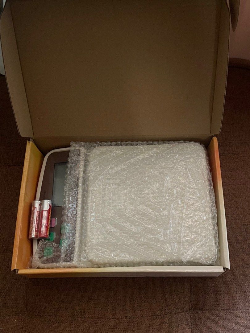 Food Weighing Scale (Category: Health Monitors & Weighing Scales) located in Pasig City. Submitted by triciaaax (Listing ID 1383116382, Image 2). Description: .