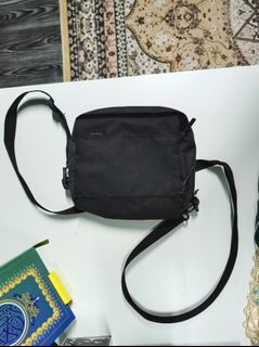 (Category: ) located in . Submitted by nstore (Listing ID 1383203763, Image 1). Description: .
