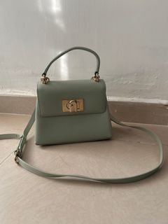 （分類：）位於 。 由 chgzzoeeyyyy 提交（商品編號 1383176022，圖片 1）。簡介： 。