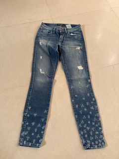 (Category: ) located in . Submitted by girlsapparel (Listing ID 1383101161, Image 1). Description: .
