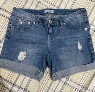 (Category: ) located in . Submitted by rochsanflo (Listing ID 1383186036, Image 1). Description: .