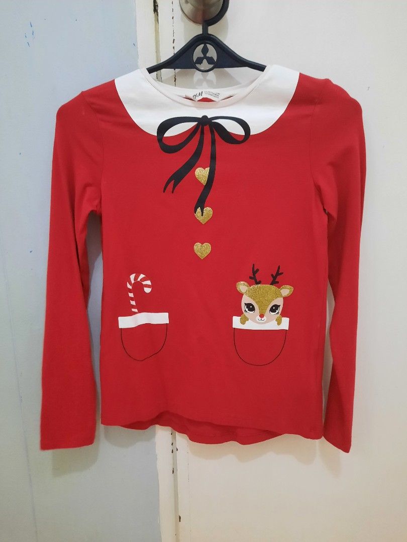 H&M kids (Category: Babies & Kids Fashion) located in Paranaque City. Submitted by pumpkinpixie (Listing ID 1383203495, Image 1). Description: FOR SALE H&M CHRISTMAS SHIRT ! SUPER CUTE!😍 KEPT ONLY IN THE CLOSET USED 2-3X ONLY CHECK THE PICS AND TAG. NO WORN OUT TAGS SIZE 8- 10 YRS OLD RFS: OUTGROWN.