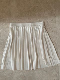 (Category: ) located in . Submitted by 26highstreet (Listing ID 1383200090, Image 1). Description: .