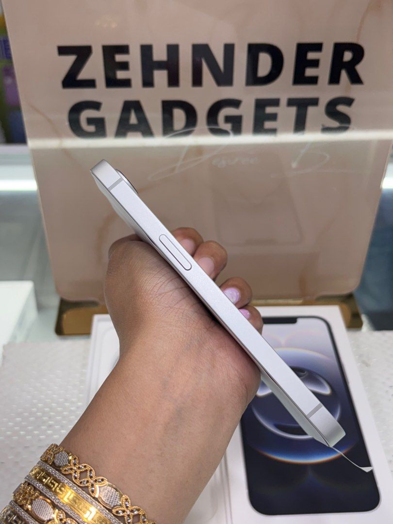 iPhone 16e 128GB OPENLINE (3 MONTH OLD) NTC APPROVED (Category: iPhone 16 Series) located in San Juan City. Submitted by desireebayal96 (Listing ID 1383105451, Image 3). Description: iPhone 16e (WHITE) * 3 MONTH OLD * UNDER WARRANTY UNTIL APRIL 2026 * NTC APPROVED * OPENLINE * ANY SIM * 128GB * 100% BATTERY HEALTH * 95 CYCLE COUNT * 100% SMOOTH * NO DENTS * NO SCRATCH * NO ISSUE * NO HISTORY OF REPAIR * NOT REFURBISHED * WITH BOX SAME SERIAL * WI