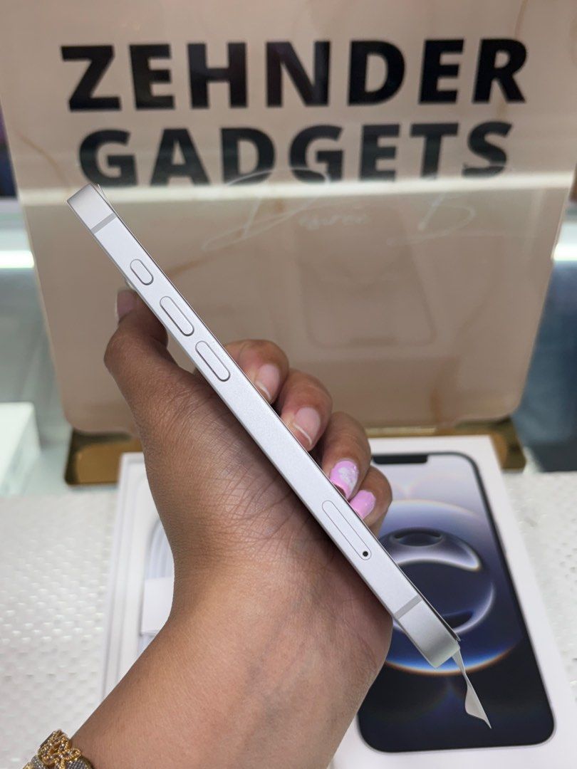 iPhone 16e 128GB OPENLINE (3 MONTH OLD) NTC APPROVED (Category: iPhone 16 Series) located in San Juan City. Submitted by desireebayal96 (Listing ID 1383105451, Image 2). Description: iPhone 16e (WHITE) * 3 MONTH OLD * UNDER WARRANTY UNTIL APRIL 2026 * NTC APPROVED * OPENLINE * ANY SIM * 128GB * 100% BATTERY HEALTH * 95 CYCLE COUNT * 100% SMOOTH * NO DENTS * NO SCRATCH * NO ISSUE * NO HISTORY OF REPAIR * NOT REFURBISHED * WITH BOX SAME SERIAL * WI