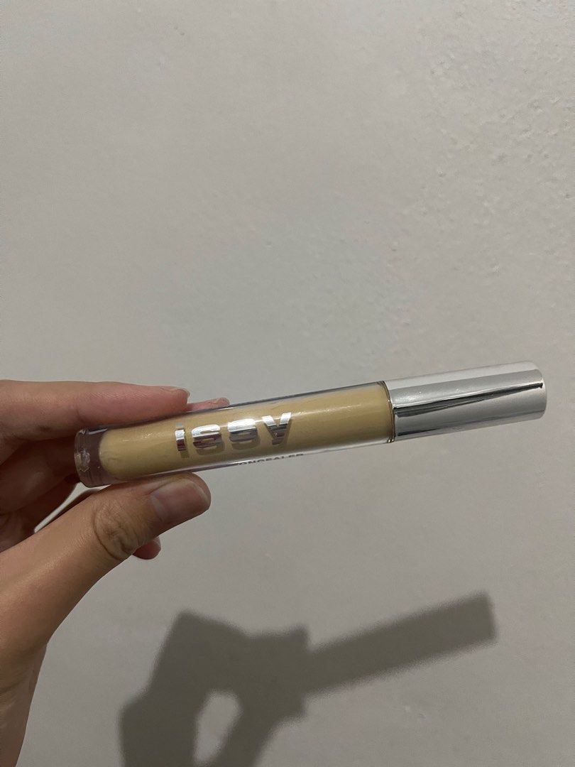 Issy Actice Concealer OL2 (Category: Makeup) located in Angeles City. Submitted by ermycloset (Listing ID 1383225417, Image 2). Description: This is the Issy Active Concealer in the shade OL2 I only used this once but unfortunately, it was not my shade It still has its box .
