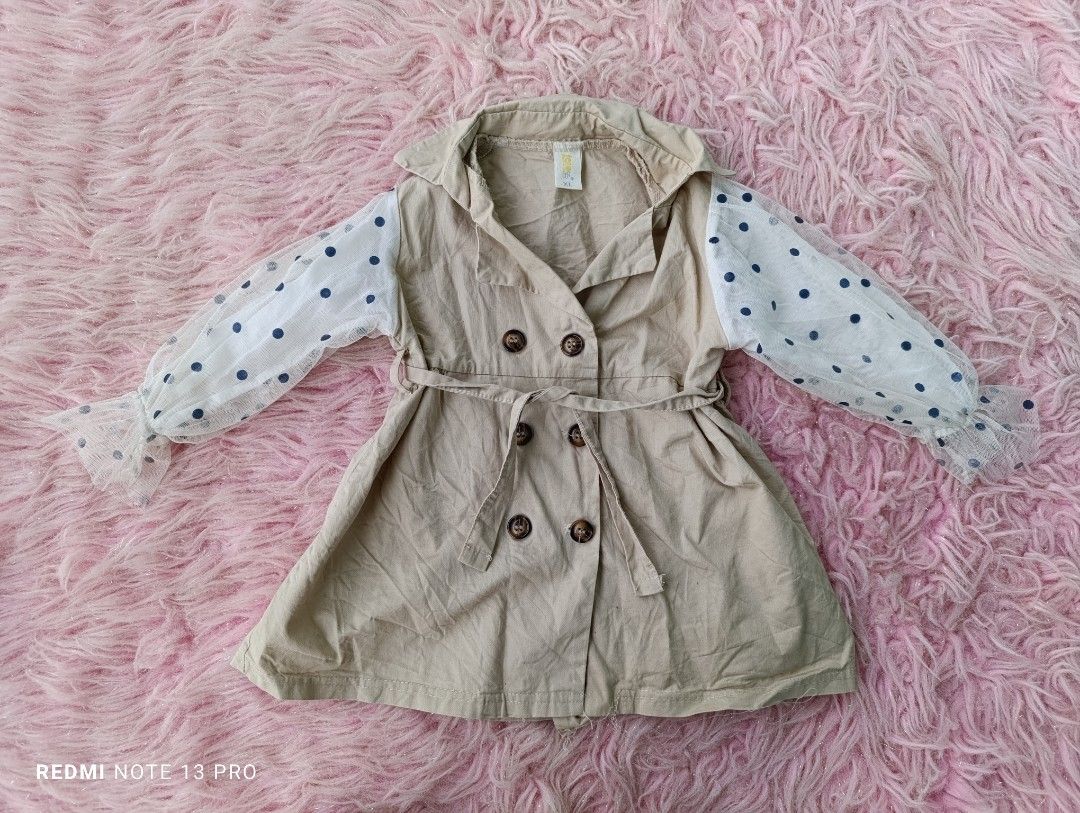 Jaket coat parka anak (Kategori: Baju Bayi) berada di Bandung. Dikirim oleh dandeliona28 (ID iklan 1383079895, Gambar 1). Deskripsi: bisa orange tambah admin 15% min belanja 50rb akan dapat free random.. happy shopping...