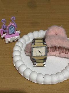 (Kategori: ) berada di . Dikirim oleh putrir2309 (ID iklan 1383098066, Gambar 1). Deskripsi: .