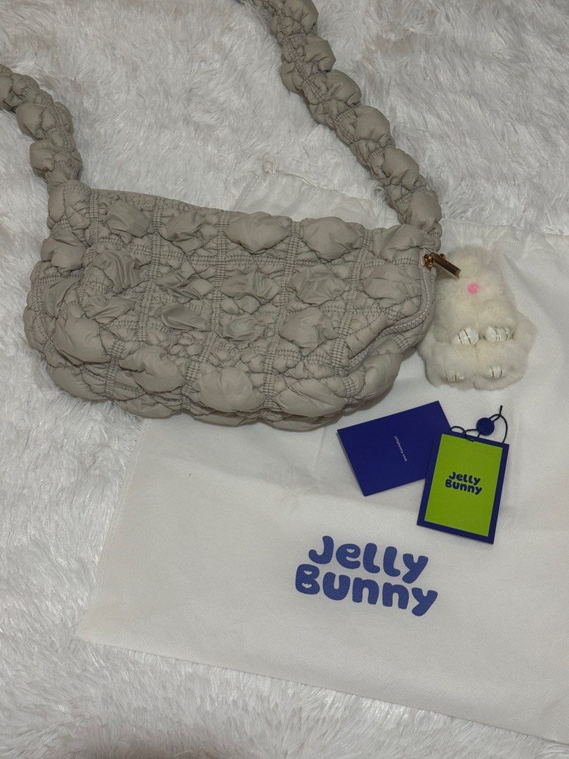 Jelly Bunny Cole Shoulder Bag (Category: Cross-body Bags) located in Las Pinas. Submitted by sincerelyfel (Listing ID 1383173449, Image 3). Description: Used once Bought in LYN MOA - authorized seller of Jelly Bunny Orig price is ₱3,490 100% original.