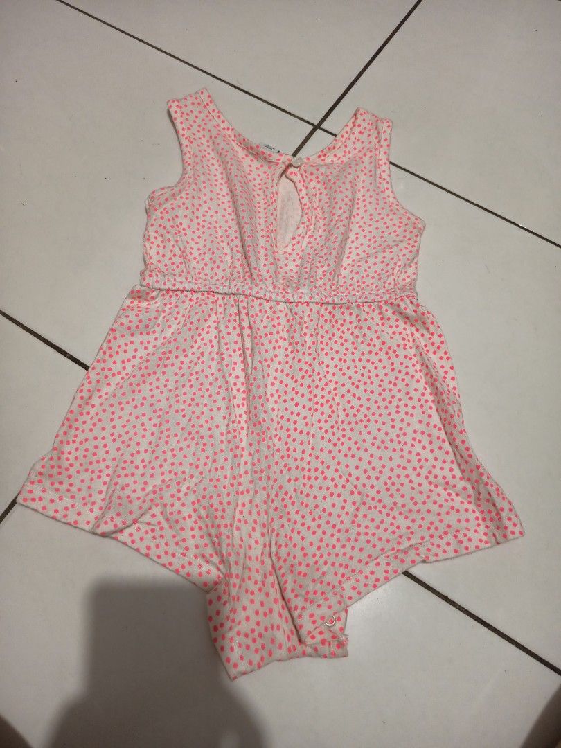 Jumpsuit (Kategori: Baju Bayi) berada di Bandung. Dikirim oleh holaholy (ID iklan 1383224351, Gambar 3). Deskripsi: .