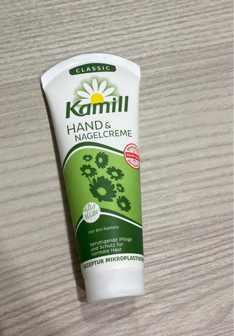 由 ncls_ (刊登 ID 1383178236，圖片 1) 提交，位於 台南市 (Tainan) 的 Kamill全新護手霜100ml經典款 (類別：美甲、手部保養)，說明：全新未開蓋未使用 比蝦 皮所有賣家都更便宜 🉑️賣 貨 便。