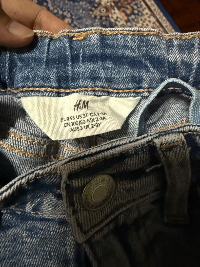 Kids Jeans (Category: Babies & Kids Fashion) located in Petaling Jaya. Submitted by nadzirahtaha (Listing ID 1383128417, Image 2). Description: .