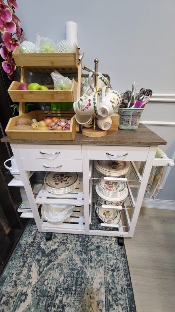 Kitchen Rack (Category: Other Kitchenware & Tableware) located in Shah Alam. Submitted by hannagy (Listing ID 1383072173, Image 1). Description: Plan to let go my brand new kitchen rack This photo taken @ my sister house and how she’s using it Mine still in box.
