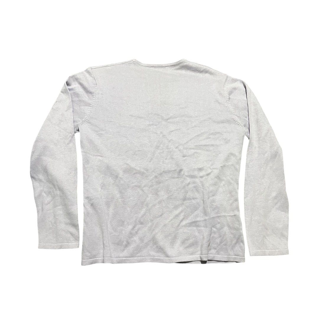 Lavender periwinkle long sleeve cardigan (Category: Longsleeves) located in Calamba. Submitted by natikalachuchi (Listing ID 1383213526, Image 2). Description: Fits: M-XL Length: 23.5” Width: 20.5” Note: Looks grey but is light purple.