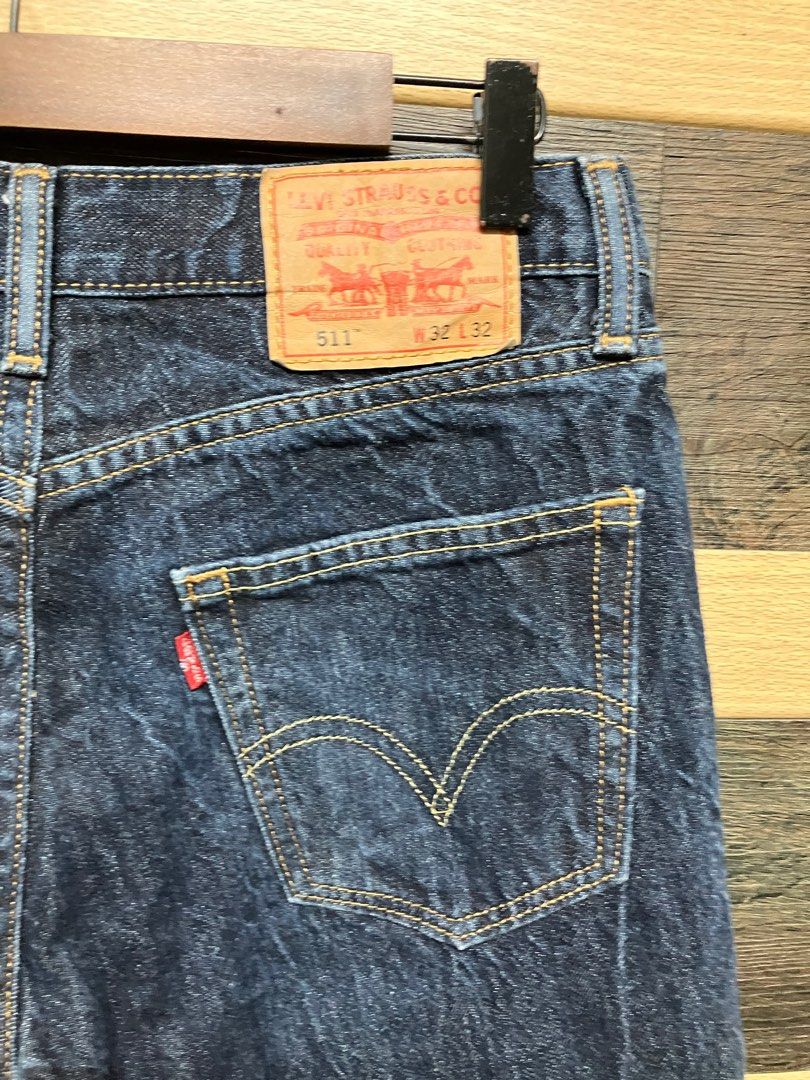 由 zhensheng112 (刊登 ID 1383226984，圖片 3) 提交，位於 新竹縣 (Hsinchu County) 的 Levi’s Levis 511 深藍 32 (類別：牛仔褲)，說明：腰38公分大腿27.5公分長96公分褲腳17公分。