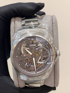 (Category: ) located in . Submitted by luxshare_preloved_ (Listing ID 1383198233, Image 1). Description: .