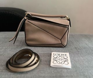 (Kategori: ) berada di . Dikirim oleh marchandmei (ID iklan 1383110009, Gambar 1). Deskripsi: .