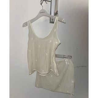 （分類：）位於 。 由 last.closet 提交（商品編號 1383197769，圖片 1）。簡介： 。