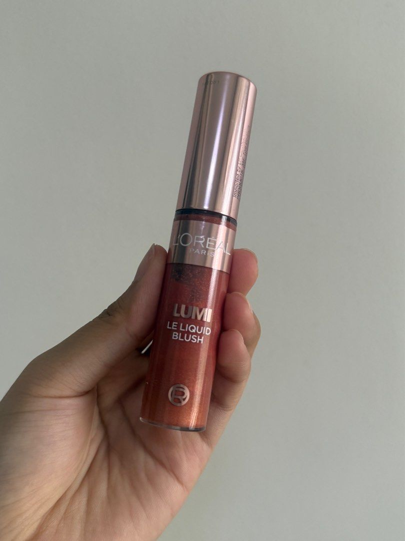 LOREAL PARIS LUMI LE LIQUID BLUSH (Category: Makeup) located in Quezon City. Submitted by deniseuntalan (Listing ID 1383101262, Image 2). Description: Opened, used 1x for swatching only Shade: 627 glowy peach Rfs: shade not for me Loc: QC Mod: j&t only.