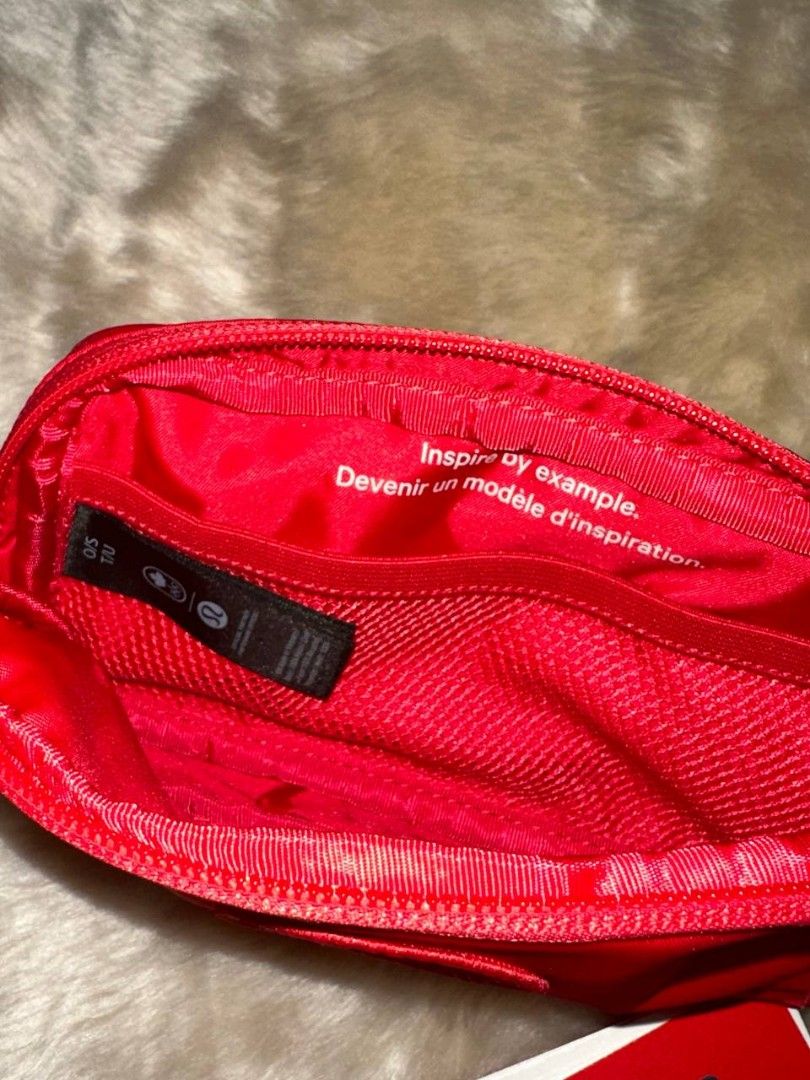 Lululemon Crossbody - Beltbag (Category: Cross-body Bags) located in Taguig. Submitted by __imakespace (Listing ID 1383144731, Image 2). Description: Limited Edition Lululemon Red Crossbody-Beltbag SF to be shouldered by buyer.