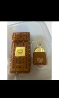 由 xiuxiuli5205301315 (刊登 ID 1383080698，圖片 1) 提交，位於 的 (類別：)，說明：。