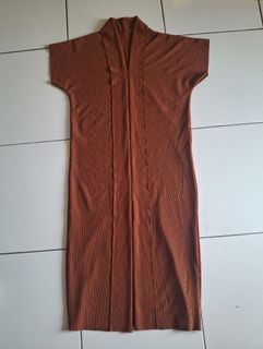(Kategori: ) berada di . Dikirim oleh preloved_bydison (ID iklan 1381824736, Gambar 1). Deskripsi: .
