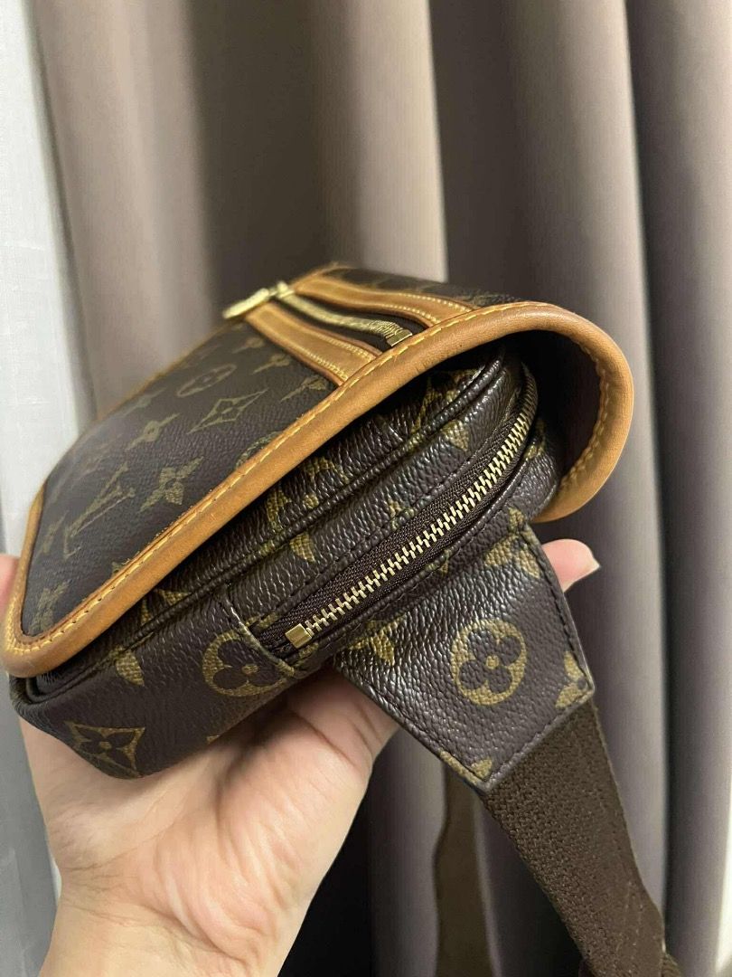 Mini Danube (Category: Luxury Bags & Wallets) located in Quezon City. Submitted by hellopatchi (Listing ID 1383246682, Image 3). Description: with dust bag only Size: ~4.5” x 6.7” x 2” .