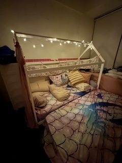 (Category: ) located in . Submitted by yang__c21 (Listing ID 1383107686, Image 1). Description: .
