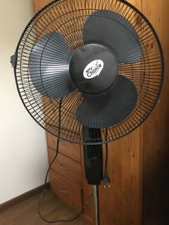 (Category: ) located in . Submitted by hannah2023 (Listing ID 1383200945, Image 1). Description: .