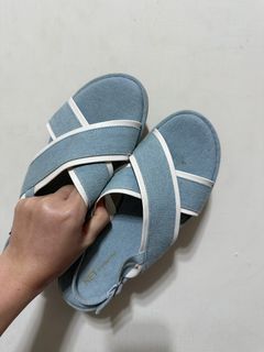 由 lllindsey (刊登 ID 1383213891，圖片 1) 提交，位於 的 (類別：)，說明：。