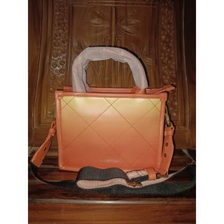 (Kategori: ) berada di . Dikirim oleh 71nadhysgallery (ID iklan 1383191038, Gambar 1). Deskripsi: .
