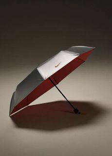 （分類：）位於 。 由 nikechris 提交（商品編號 1383236848，圖片 1）。簡介： 。