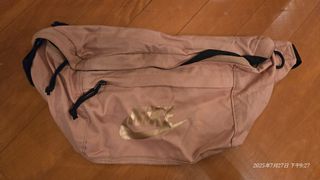（分類：）位於 。 由 iamarunner 提交（商品編號 1383246308，圖片 1）。簡介： 。