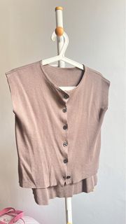 (Kategori: ) berada di . Dikirim oleh flatwhiteee_ (ID iklan 1383128007, Gambar 1). Deskripsi: .