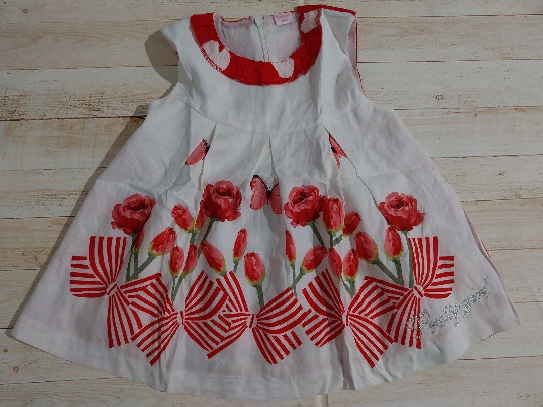 Pre❤️ Dress / Terusan Anak Perempuan Size 18M (Kategori: 1 hingga 3 tahun) berada di Jakarta Barat. Dikirim oleh jasmine.shop_ (ID iklan 1383248980, Gambar 1). Deskripsi: kondisi : 9/10 size : lihat foto ke 4 * no defect.