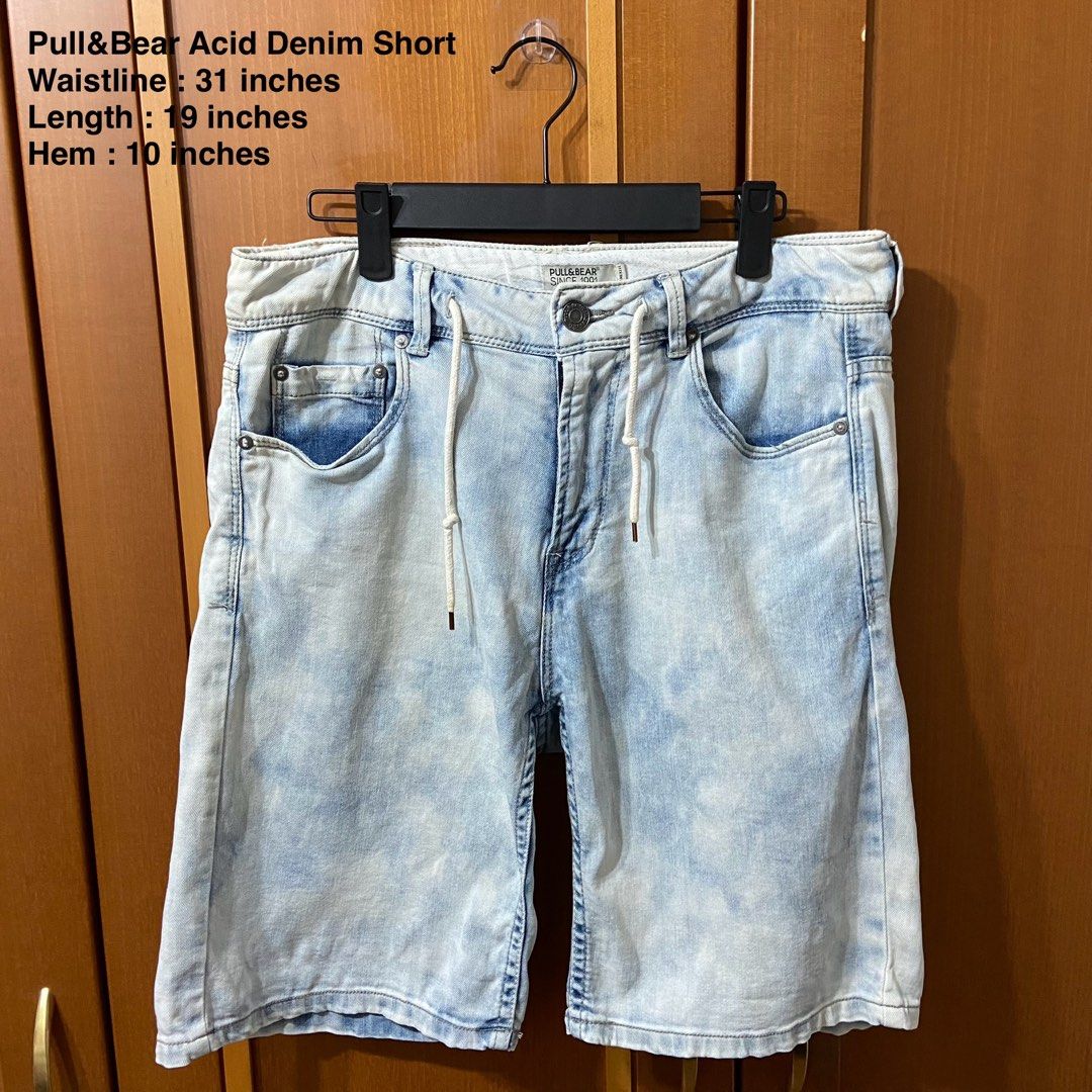 Pull & Bear Denim Shorts (Category: Shorts) located in Manila. Submitted by goldenturtle.bfdfc0 (Listing ID 1383127020, Image 2). Description: Pull&Bear Acid Above the knee Denim Short Waistline : 31 inches Length : 19 inches Hem : 10 inches Color Rate : 10/10 Excellent Condition No issue 380 Pesos Location : Pasay City Lalamove and JNT will do.