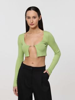 (Category: ) located in . Submitted by crystalls_preloved (Listing ID 1383138176, Image 1). Description: .