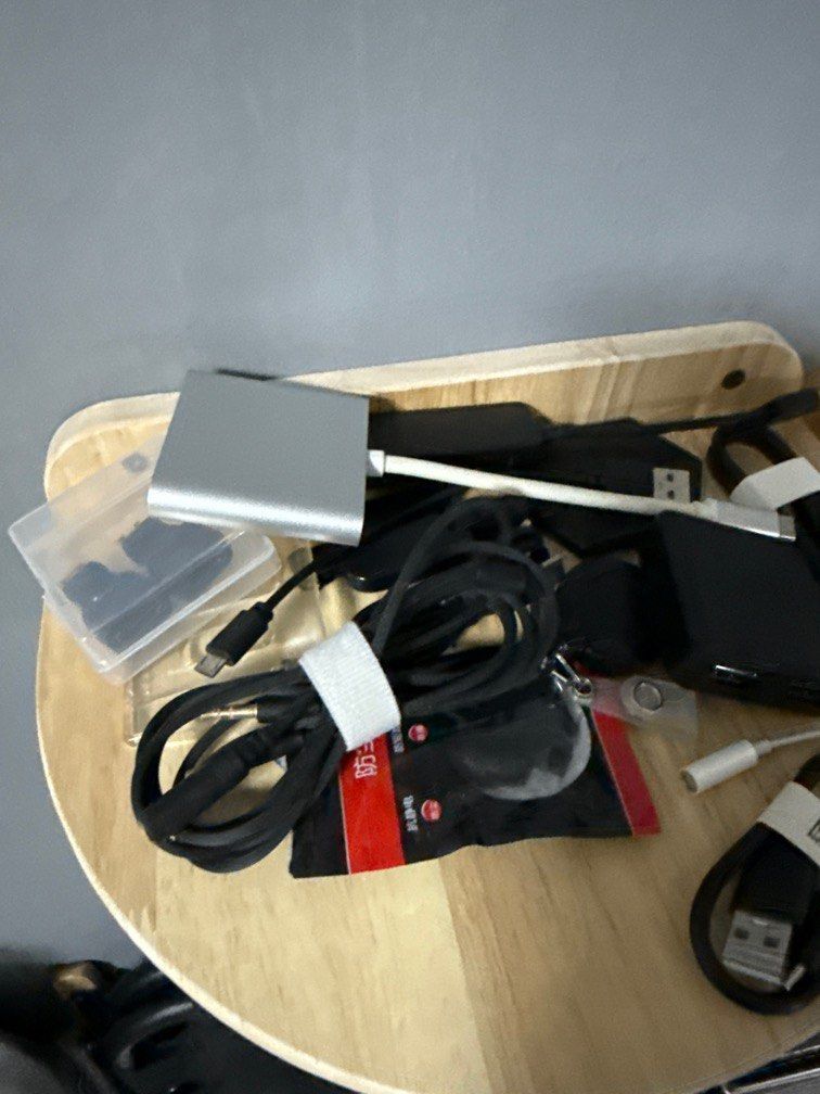 Random Cables Connectors63209756576387117