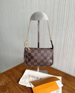 (Category: ) located in . Submitted by jlux_sg (Listing ID 1381078644, Image 1). Description: .