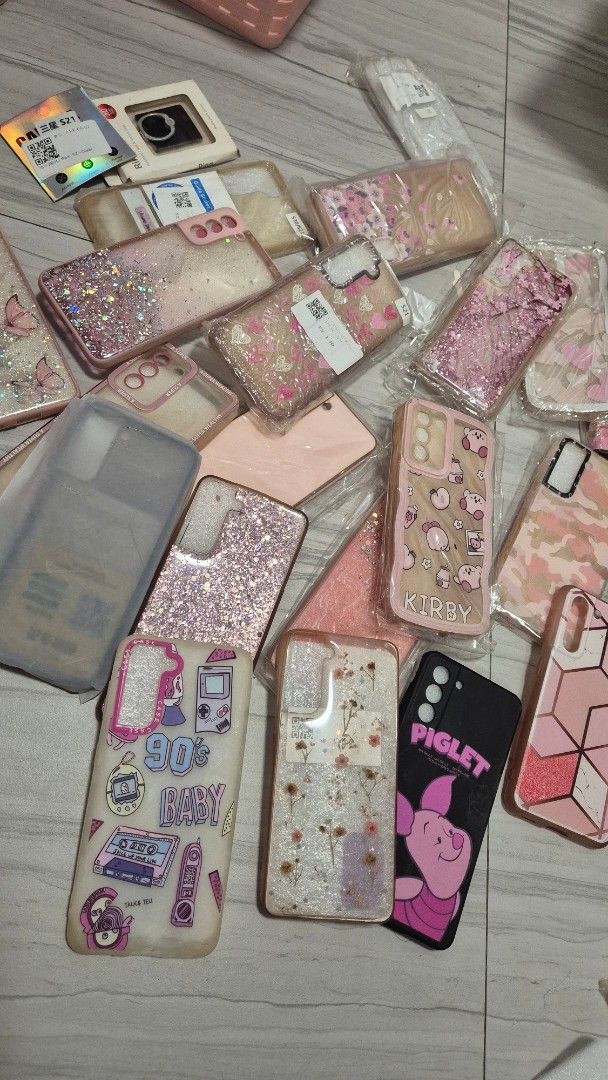 Samsung Galaxy S21 Case (Category: Other Gadgets) located in Valenzuela. Submitted by lhainetan (Listing ID 1383156173, Image 2). Description: Take all for free! Decluttering. PM me for pick-up loc. ✅️.
