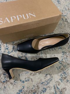 (Category: ) located in . Submitted by sofiashoppinglist (Listing ID 1383149001, Image 1). Description: .