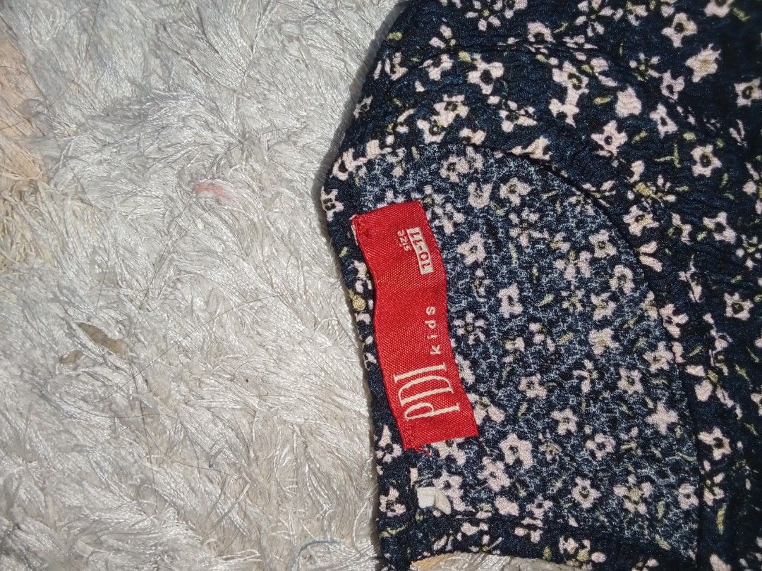 Shirt (Category: Babies & Kids Fashion) located in Kota Tinggi. Submitted by miaacomell (Listing ID 1383212733, Image 3). Description: baru sekali pakai,kain tak terlalu nipis,sesuai untuk kanak kanak 10-12 thn ,nego sampai jadi ,siap pos.pm 01128162415.