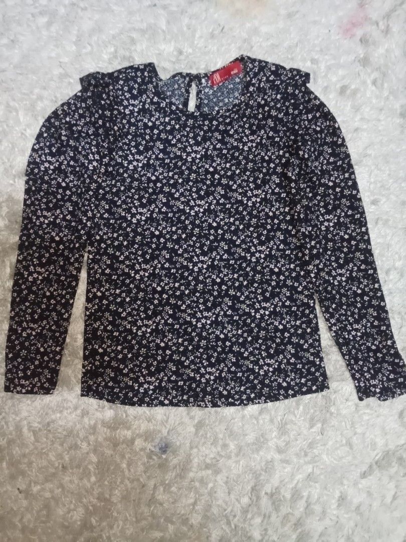 Shirt (Category: Babies & Kids Fashion) located in Kota Tinggi. Submitted by miaacomell (Listing ID 1383212733, Image 1). Description: baru sekali pakai,kain tak terlalu nipis,sesuai untuk kanak kanak 10-12 thn ,nego sampai jadi ,siap pos.pm 01128162415.