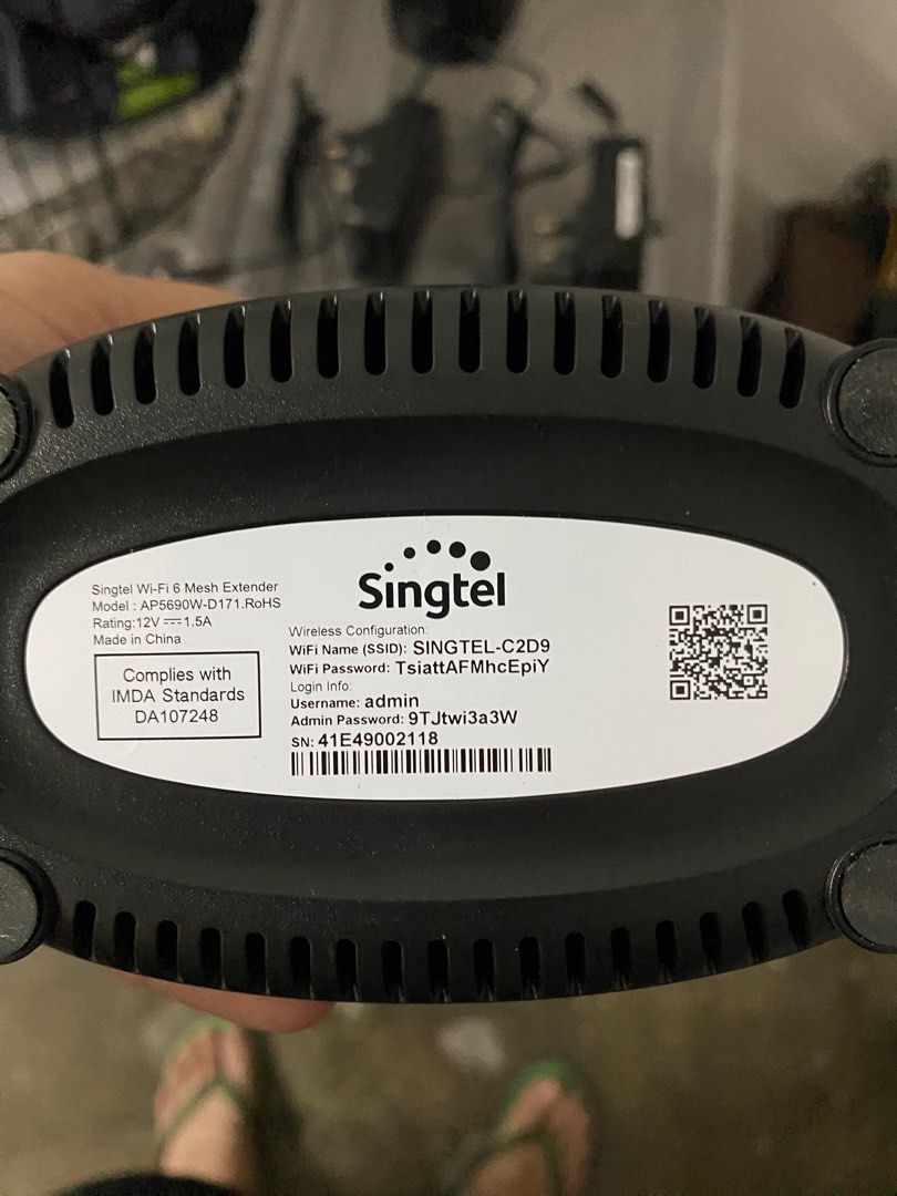 Singtel Optical Network Router and WiFi 6 Mesh Extender63202634469121114