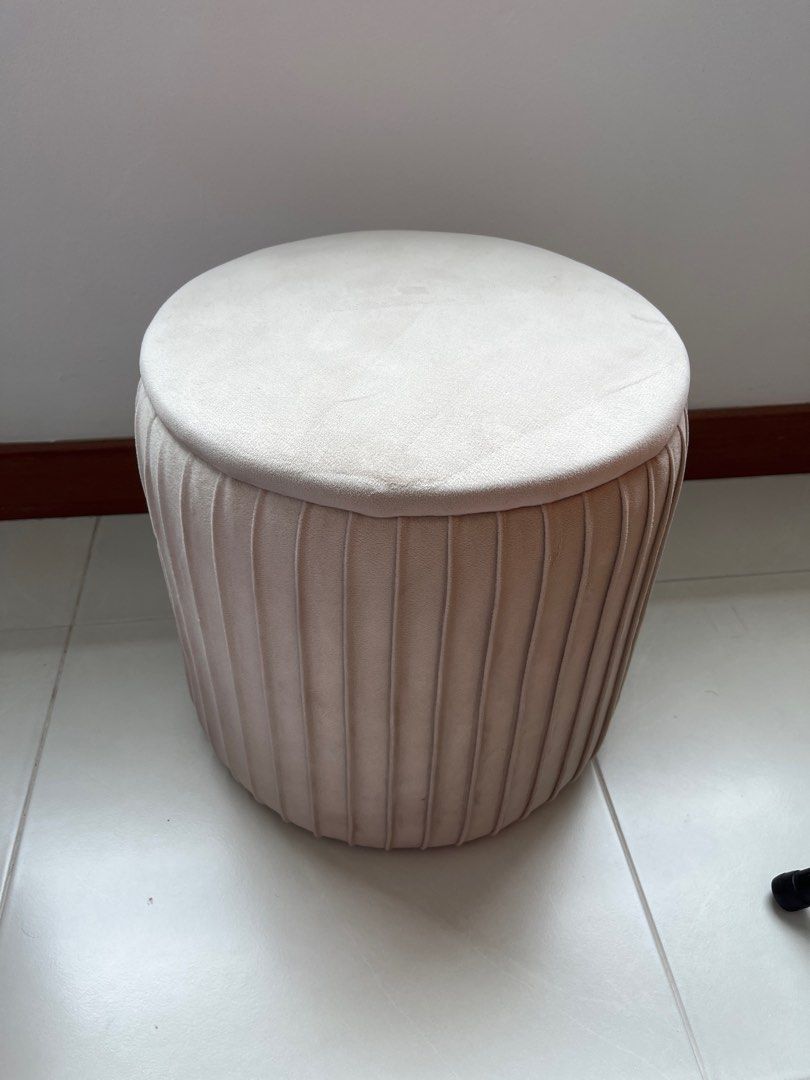 Stool65075097112323110