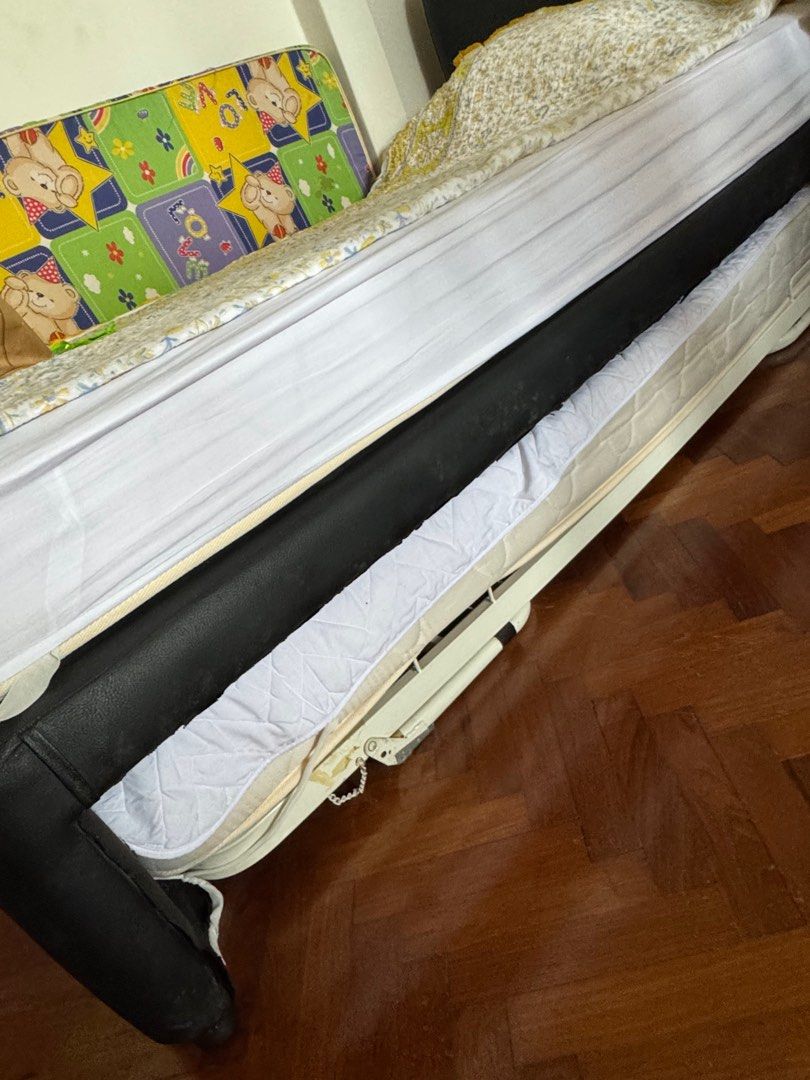 Super Single Bed with Pull Out Bed - Great Condition65074647752834113