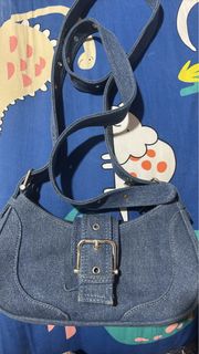 (Kategori: ) berada di . Dikirim oleh preloved.nadra (ID iklan 1383165632, Gambar 1). Deskripsi: .