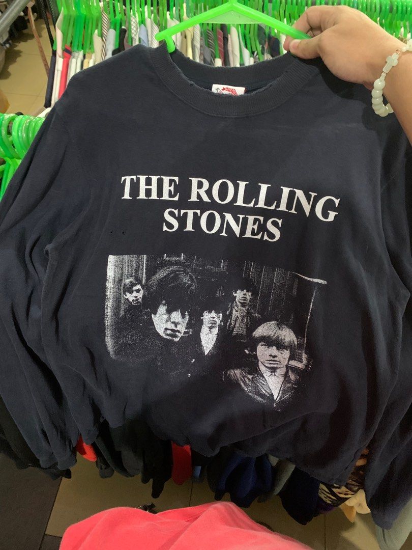 The Rolling Stones (Category: Coats, Jackets and Outerwear) located in Makati City. Submitted by for-keep (Listing ID 1383165171, Image 1). Description: .