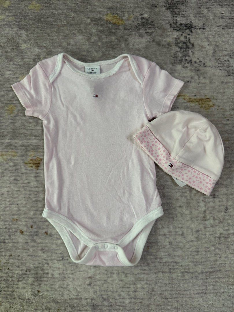 Tommy hilfilger (Category: Babies & Kids Fashion) located in Kulim. Submitted by mrs.zi (Listing ID 1383129219, Image 1). Description: To to 6m can use.